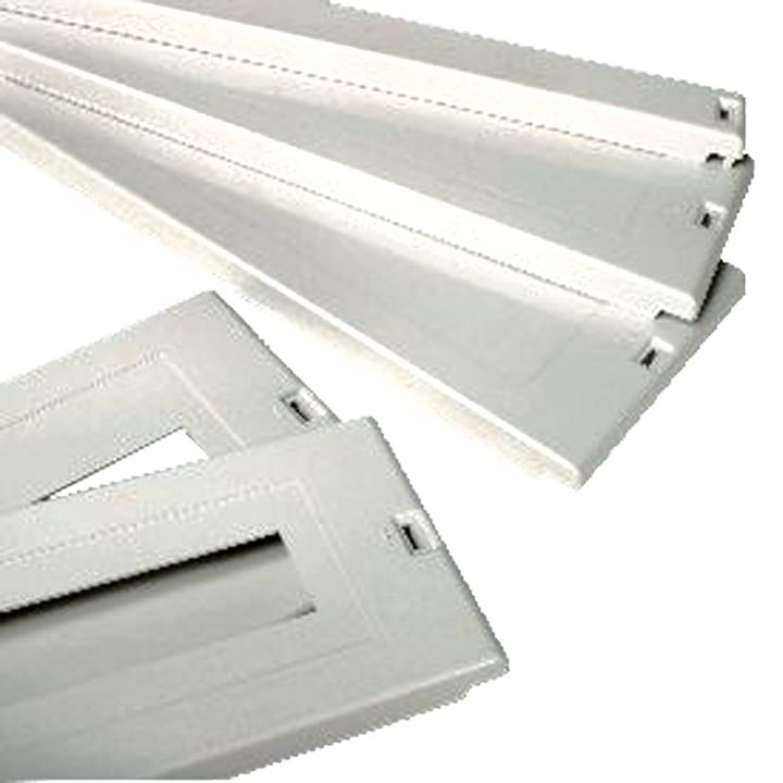 Plastron plein plastique H=50mm avec charnières