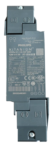 [/929001470906-900-C] Xitanium 43W/m 0.7-1.2A 52V 230V 900mA Anti Traction +  män. Ansch.